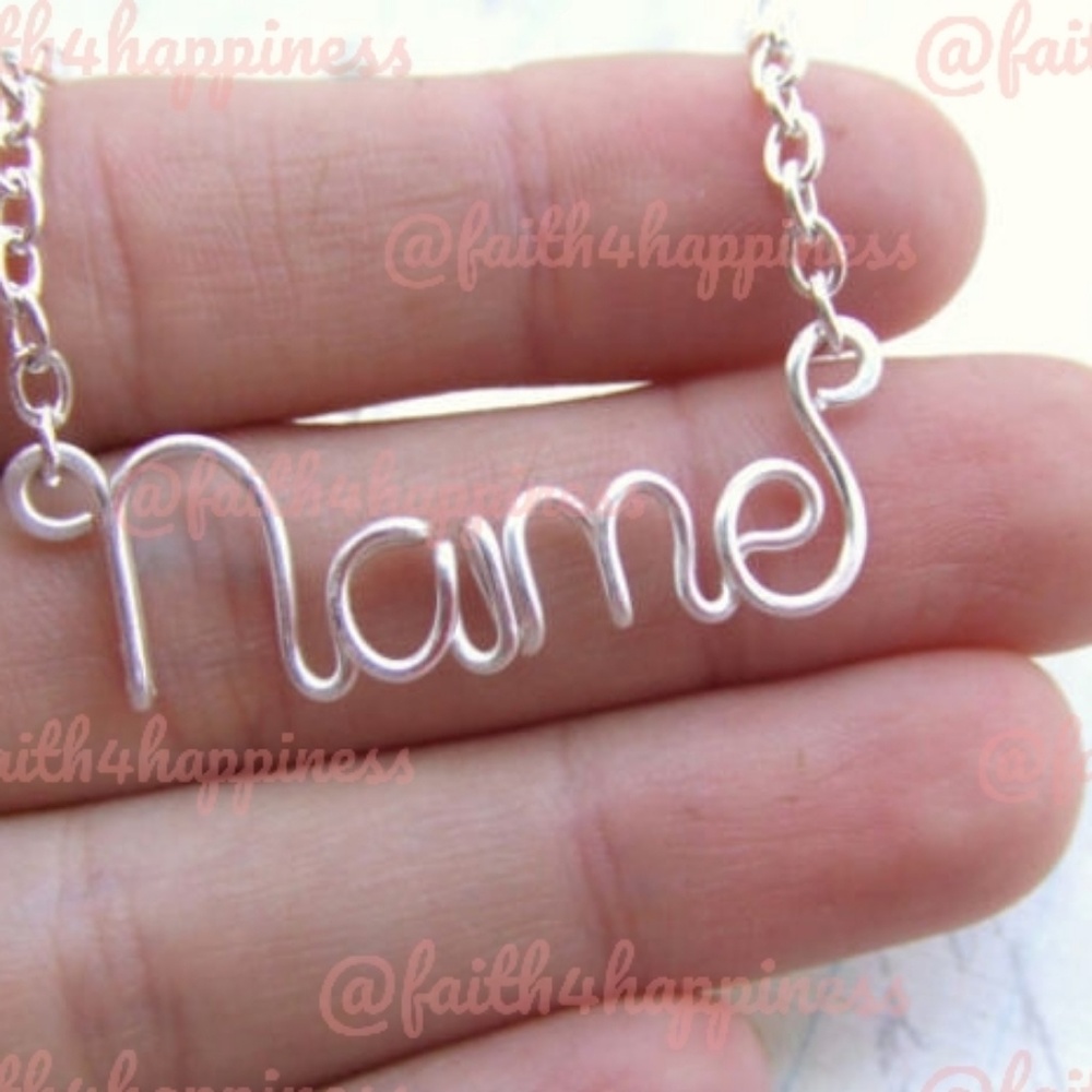 😍🎁🎄YOUR NAME ON A NECKLACE - FAST SHIPPING 🇵🇷